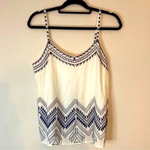 Skies Are Blue Women's Embroidered Lumley Chevron Top Size MEDIUM NWT